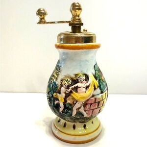 Vintage Italien Ceramic Pepper Mill with Brass Grinder – 5.5” – Fully Functional